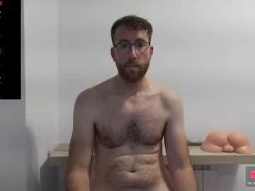Machohiberiko Chaturbate stream image from November 17, 2025