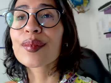 Natalia_Nylon Chaturbate stream image from November 17, 2025