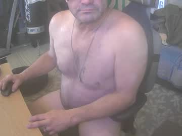 Barewood30s Chaturbate stream image from November 17, 2025