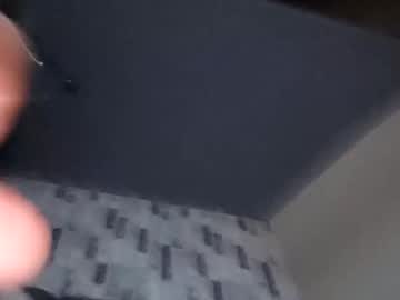 Jerkbulll Chaturbate stream image from November 17, 2025