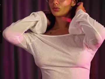 Isabellateetz Chaturbate stream image from November 17, 2025
