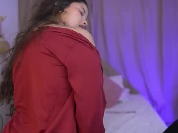 Lirio05 Chaturbate stream image from November 17, 2025