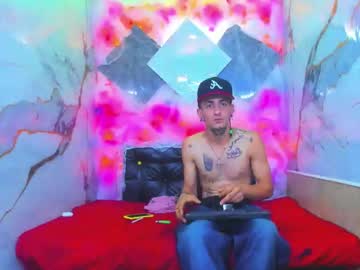 Kevinperlas_ Chaturbate stream image from November 17, 2025