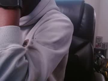 Longknoxsteel Chaturbate stream image from November 17, 2025