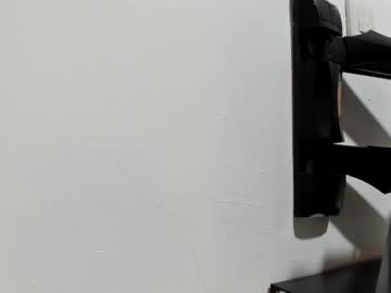 Mia_Quiceno Chaturbate stream image from November 17, 2025