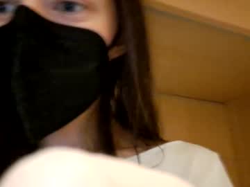 Ragazabella Chaturbate stream image from November 17, 2025