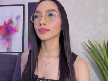 Keiracorleone Chaturbate stream image from November 17, 2025