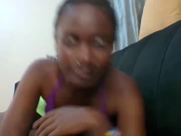 Lowkeylust Chaturbate stream image from November 17, 2025