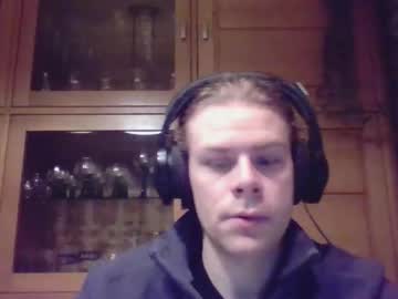 Heart1292 Chaturbate stream image from November 17, 2025