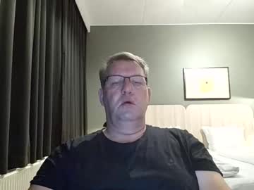 Henrikrp1971 Chaturbate stream image from November 17, 2025