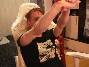 Holiday_Boys Chaturbate stream image from November 17, 2025