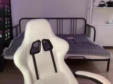 W33d7 Chaturbate stream image from November 17, 2025