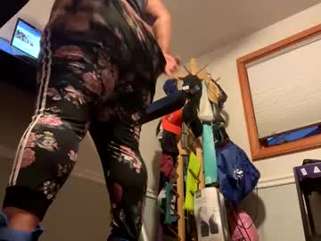 Whateverlolawantslolagets Chaturbate stream image from November 17, 2025