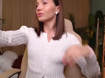 Bellla_Haddid Chaturbate stream image from November 18, 2025