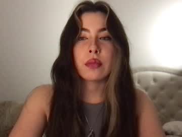 Sophiebellexo Chaturbate stream image from November 18, 2025