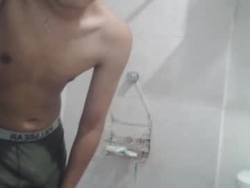 Rugyw Chaturbate stream image from November 18, 2025
