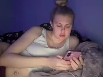 Ababyy2901 Chaturbate stream image from November 18, 2025
