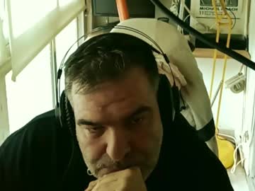 Carlos_705 Chaturbate stream image from November 18, 2025