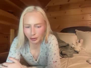 Hottransgirlie Chaturbate stream image from November 18, 2025