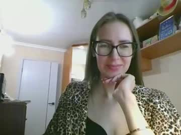 Feraliss Chaturbate stream image from November 18, 2025