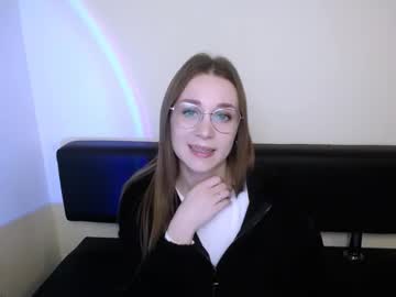 Millasamsd Chaturbate stream image from November 18, 2025