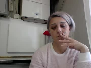 Nosmileme Chaturbate stream image from November 18, 2025