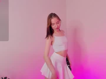 Lallycute Chaturbate stream image from November 18, 2025