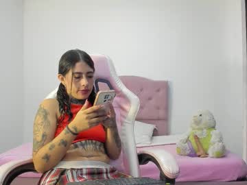 Aniie_Little4u Chaturbate stream image from November 18, 2025