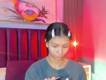 Laura_Aristizabal_19 stream image from November 18, 2025
