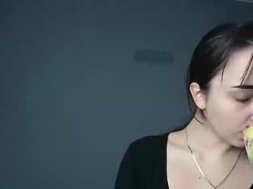 Olivia_Oliv Chaturbate stream image from November 18, 2025