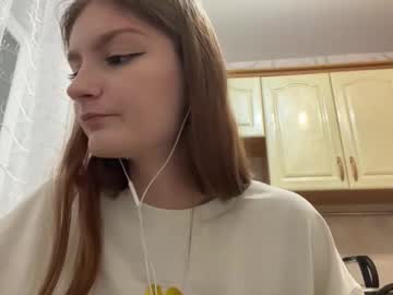 Robynsentinella Chaturbate stream image from November 18, 2025