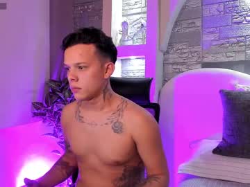 Valentino_Moretti Chaturbate stream image from November 18, 2025