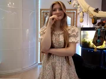 Darcimichele Chaturbate stream image from November 18, 2025