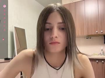 Karensimilton Chaturbate stream image from November 18, 2025