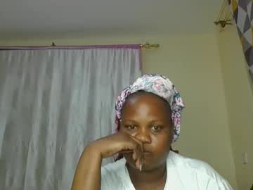 Sassie_Bee Chaturbate stream image from November 18, 2025