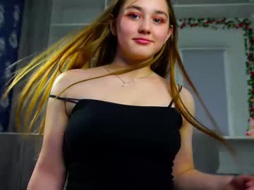 Sibylra Chaturbate stream image from November 18, 2025
