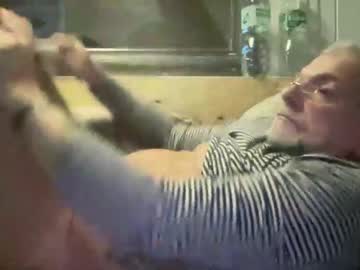 Crapaud75018 Chaturbate stream image from November 18, 2025
