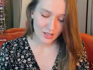 Kiragold_ Chaturbate stream image from November 18, 2025