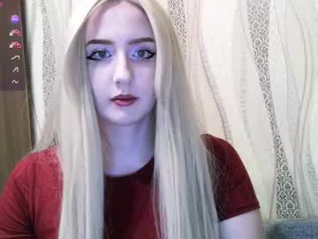 Nikki_Roseanna Chaturbate stream image from November 18, 2025