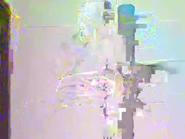 Oceangirl2 Chaturbate stream image from November 18, 2025