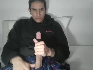 Ravenxbat Chaturbate stream image from November 18, 2025