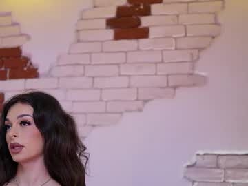 Angelinagia Chaturbate stream image from November 18, 2025