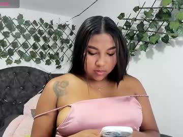 Paulinaswan_ Chaturbate stream image from November 18, 2025