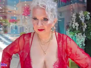Victoria_Dior Chaturbate stream image from November 18, 2025
