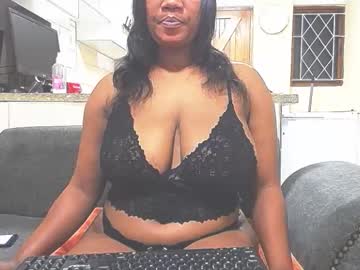 Dustylucy Chaturbate stream image from November 18, 2025