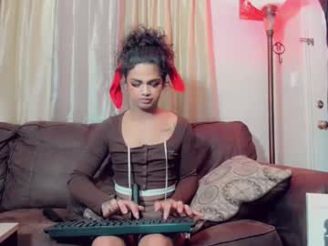 Sacha_Candy Chaturbate stream image from November 18, 2025