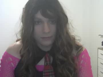 Sandraclara Chaturbate stream image from November 18, 2025
