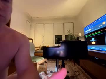 Whippinghelplessboy Chaturbate stream image from November 18, 2025