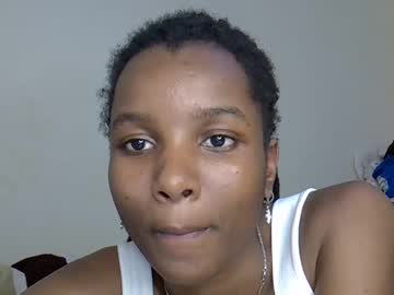 Sleciah Chaturbate stream image from November 18, 2025