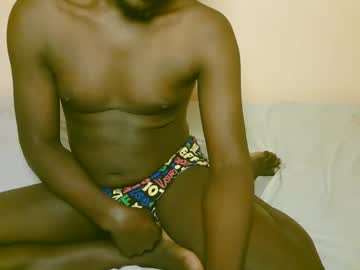 Trisboo5 Chaturbate stream image from November 18, 2025